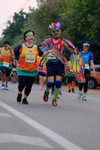 BIB: 0941, 16220
                            <button type="button" onclick="openModal(8037385)" class="btn btn-primary btn-sm float-right btn-popup" data-toggle="modal" data-target=".modal-high-quality">
                        <i class="fas fa-shopping-cart"></i> Add to Cart
                    </button>
                                            <button type="button" onclick="isThisMe(8037385, true)" class="btn btn-success btn-sm float-right btn-popup btn-isme hidden" data-toggle="tooltip" data-placement="bottom" title="นี่คือรูปของคุณใช่ไหม คลิกที่นี่เพื่อเอาเข้าอัลบั้ม">
                        <i class="fas fa-plus"></i> Add to album
                    </button>
                    <button type="button" onclick="isThisMe(8037385, false)" class="btn btn-warning btn-sm float-right btn-popup btn-isnotme hidden">
                        <i class="fas fa-ban"></i> Remove from album
                    </button>